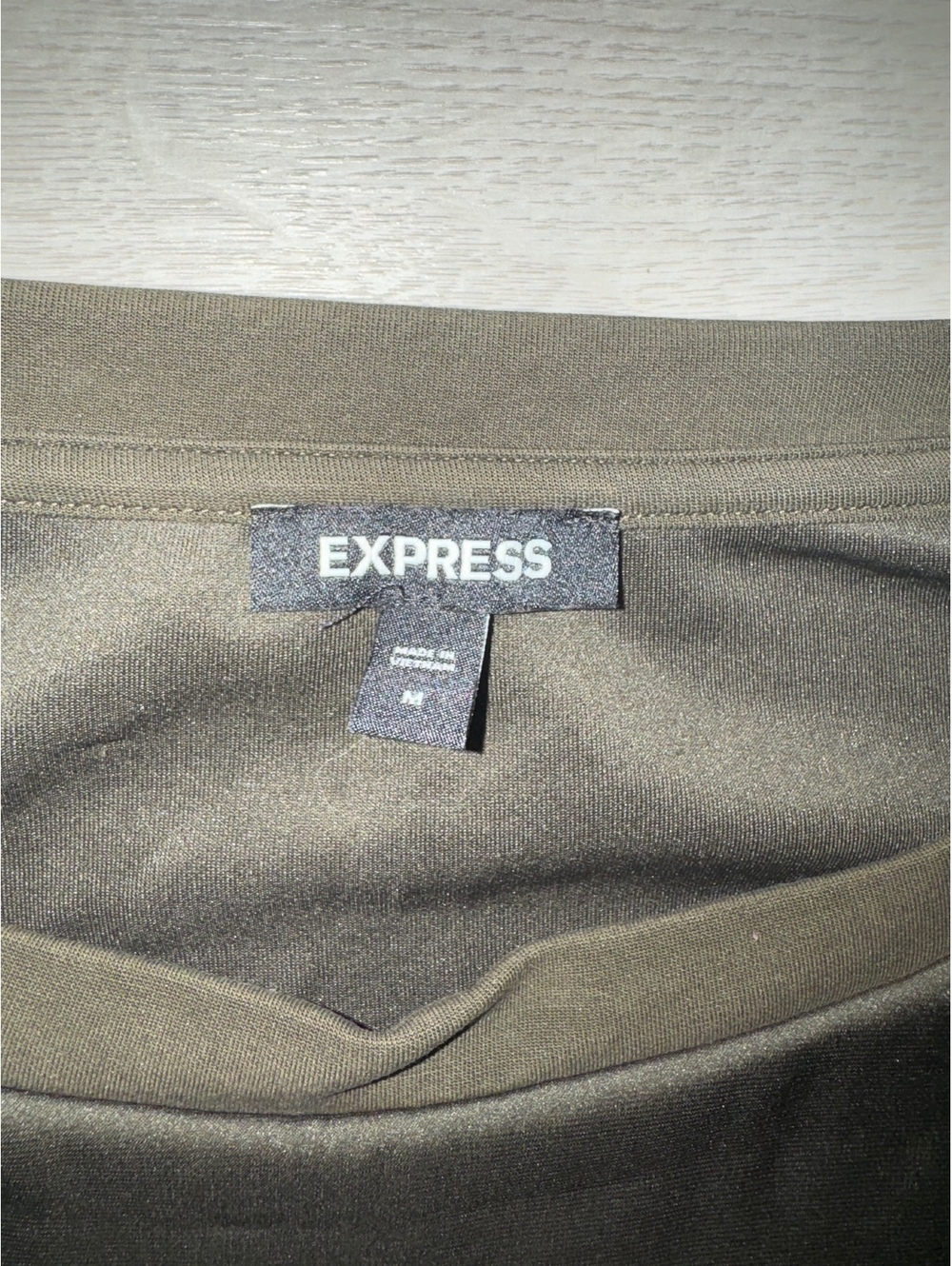Women's Express olive velvet fleece pullover sweatshirt size medium - Picture 4 of 4